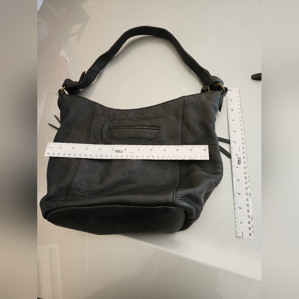 Elliott Lucca Black Leather Shoulder Bag - Picture 9 of 10